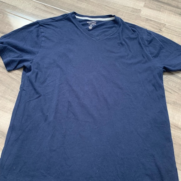 Selling 7 Plain T-Shirts - Picture 3 of 7